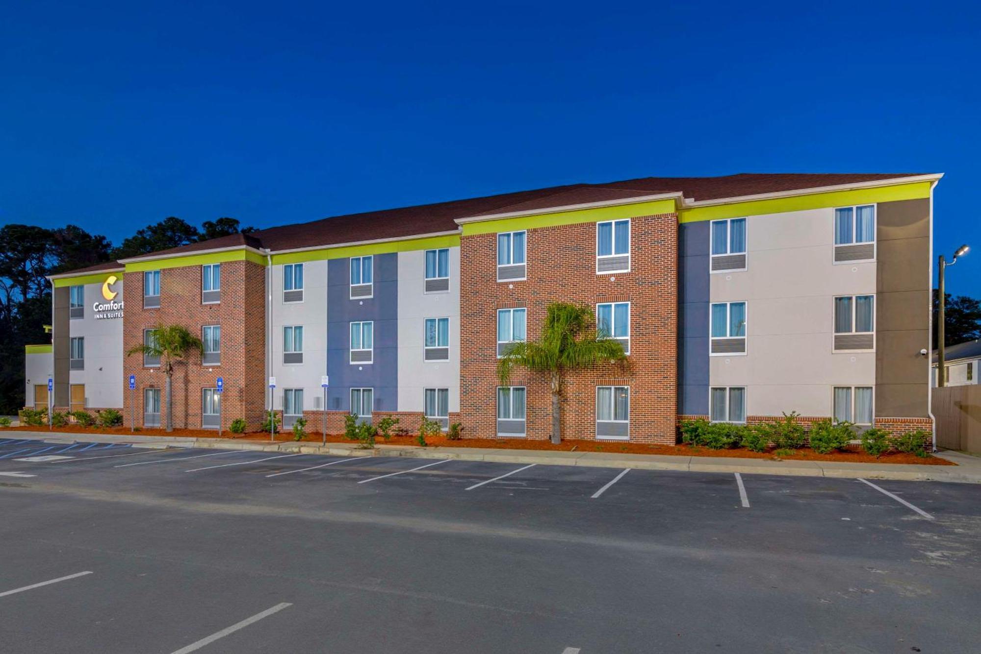 Comfort Inn & Suites Brunswick Exterior foto