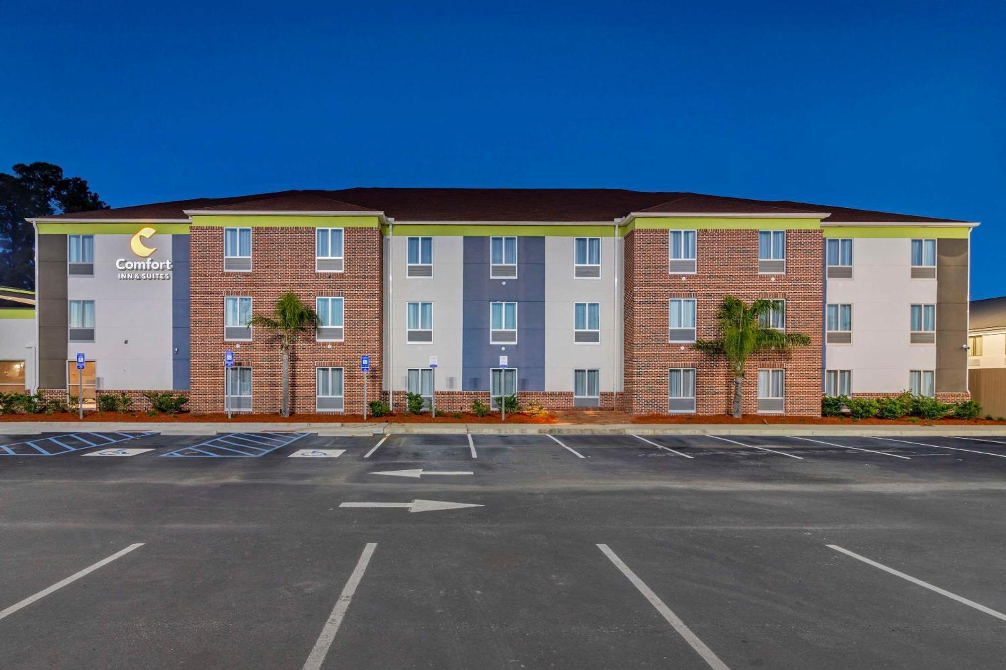 Comfort Inn & Suites Brunswick Exterior foto